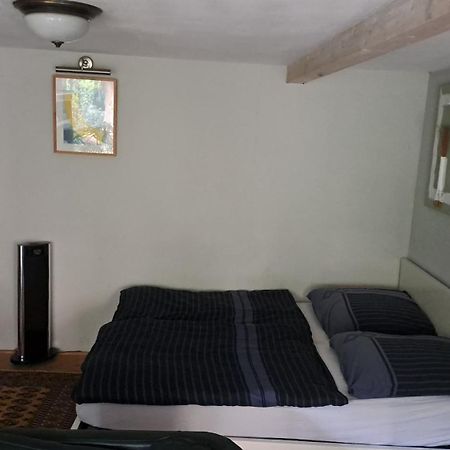 Apartmenthaus Mit Sauna Und Whirlpool Krefeld Bagian luar foto