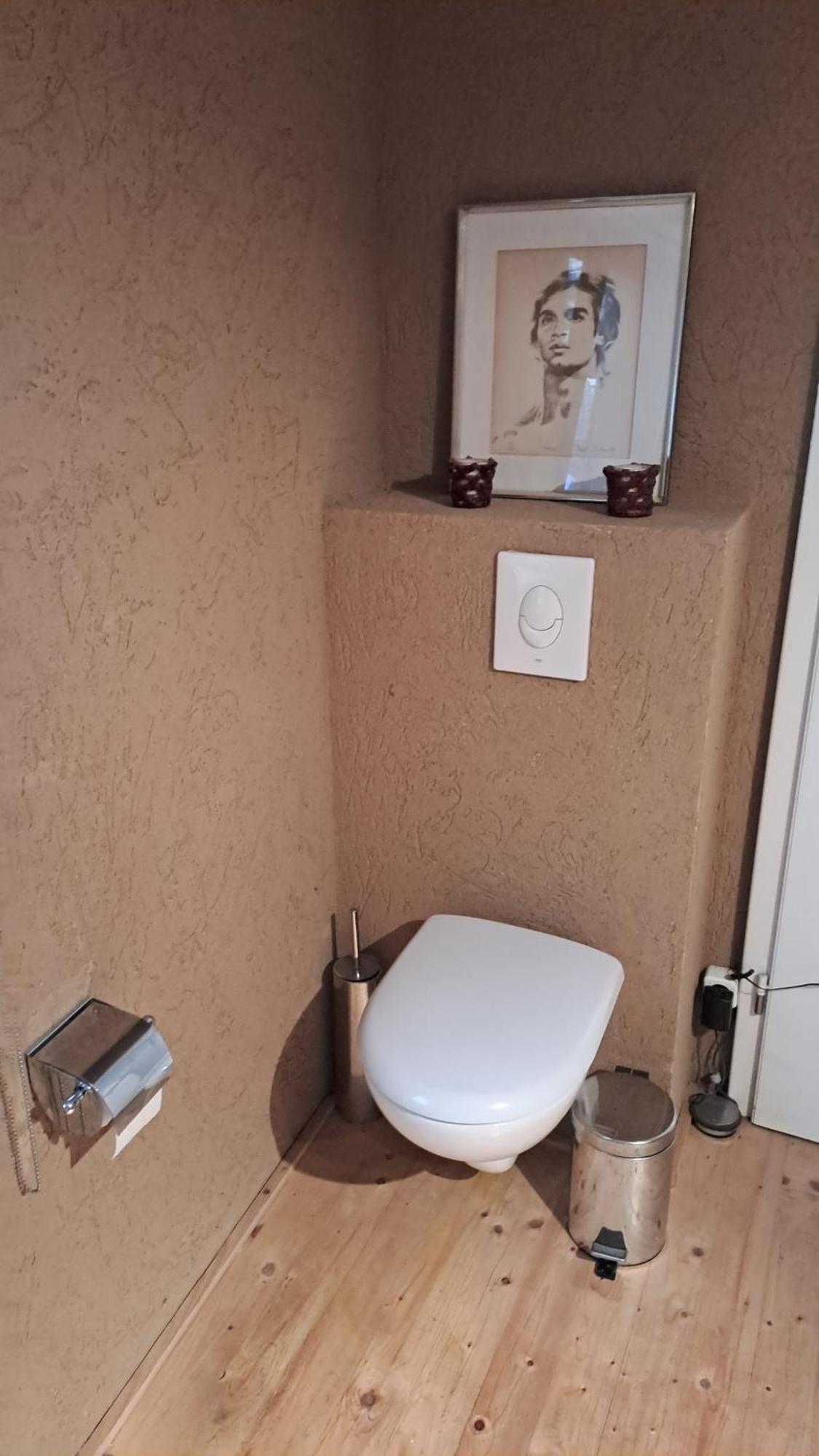 Apartmenthaus Mit Sauna Und Whirlpool Krefeld Bagian luar foto